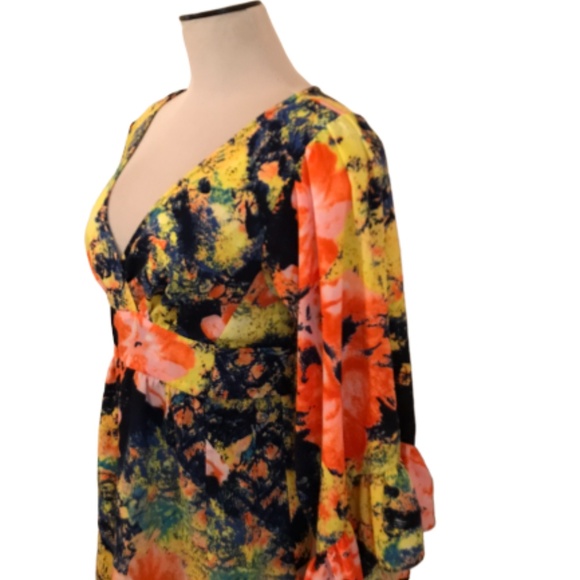 Betsy Johnson Multi Color Floral Blouse✨Size S - Picture 4 of 7